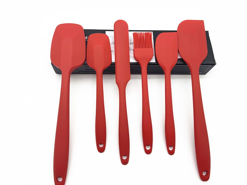 Wholesale Set of 6 Food Grade Silicone Spatulas Non-Stick and Heat Resistant Cleaning and Baking Tools
