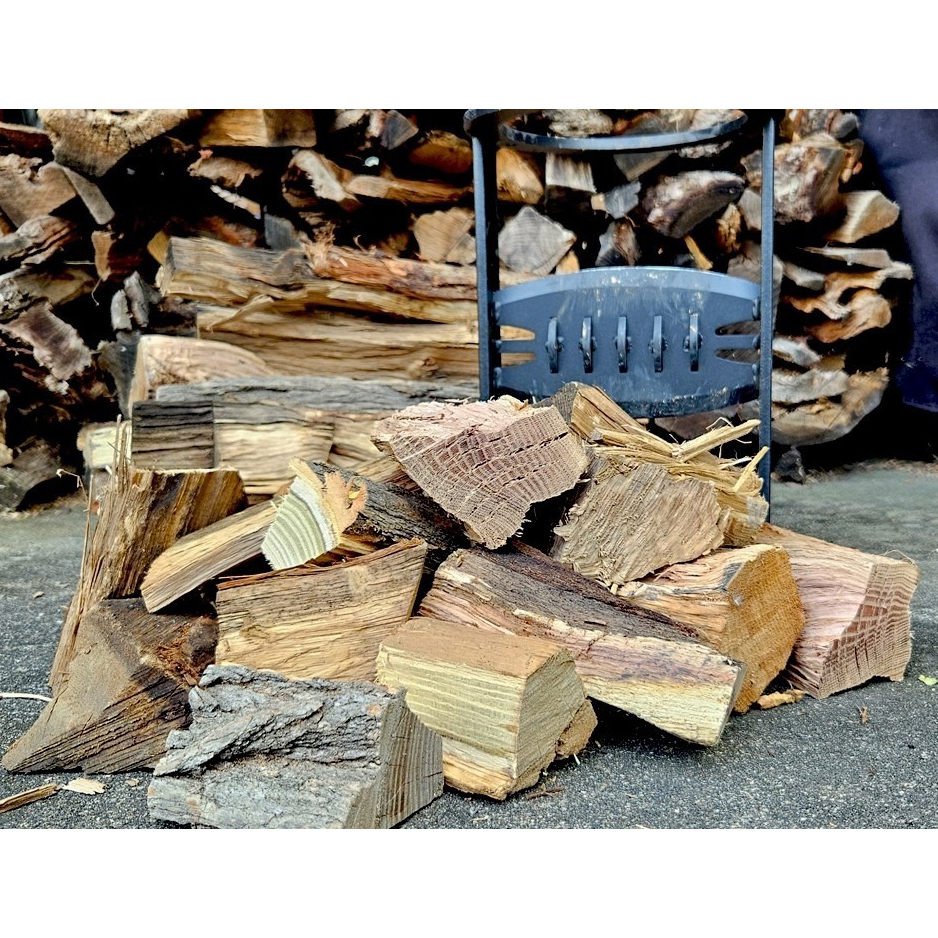 Premium Natural Wood Chunks for Meat Smoking Barbecue and Grilling Applications