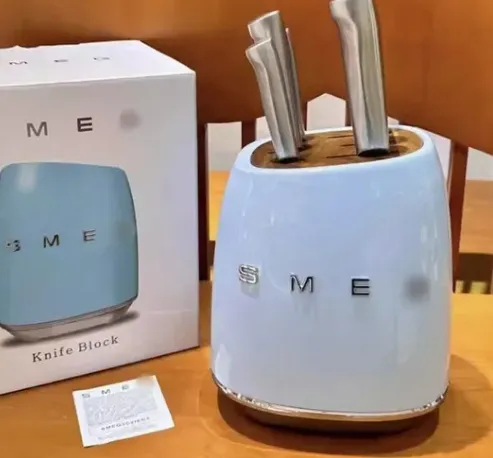Knife Set Detail