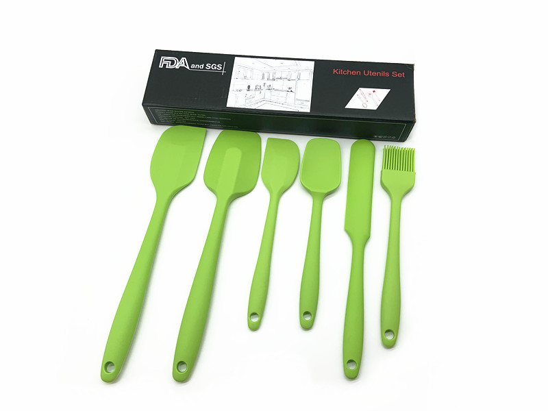 Wholesale Set of 6 Food Grade Silicone Spatulas Non-Stick and Heat Resistant Cleaning and Baking Tools