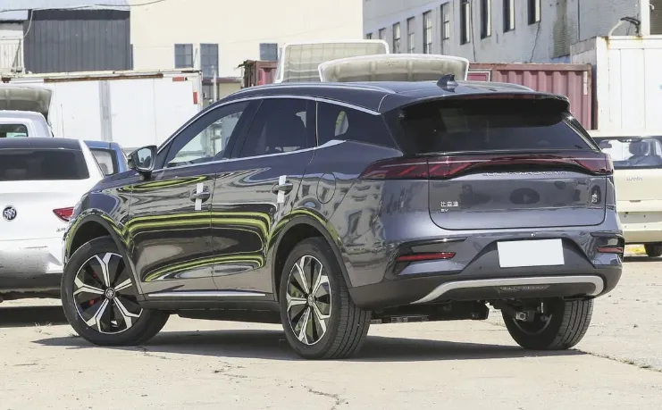 Byd Tang EV Features