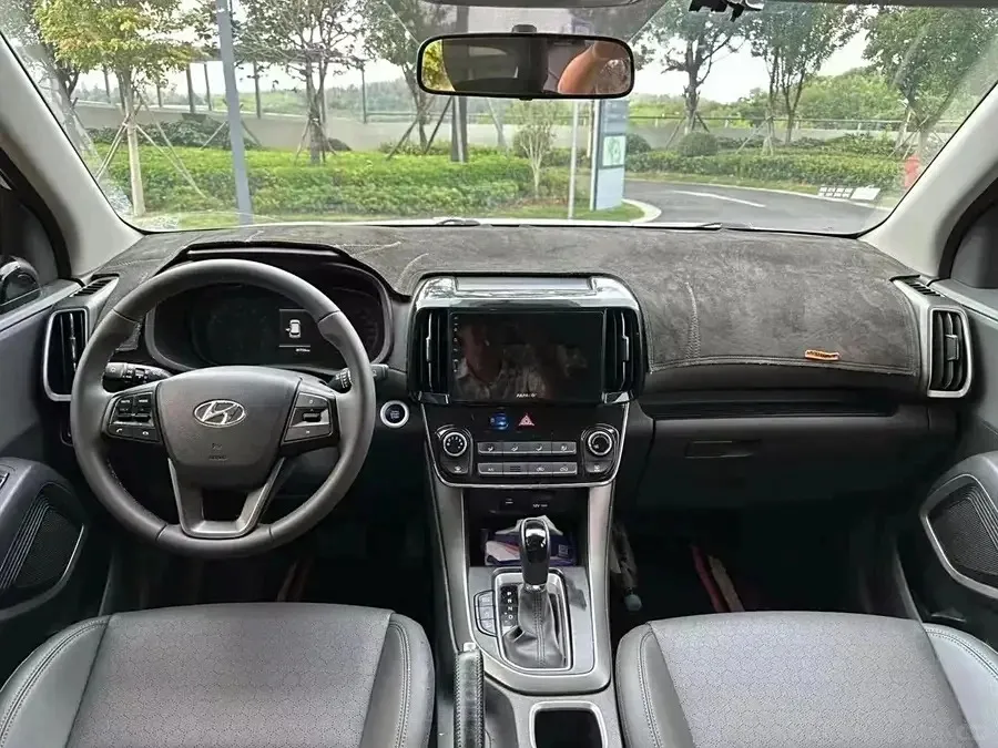 Hyundai IX35 Interior