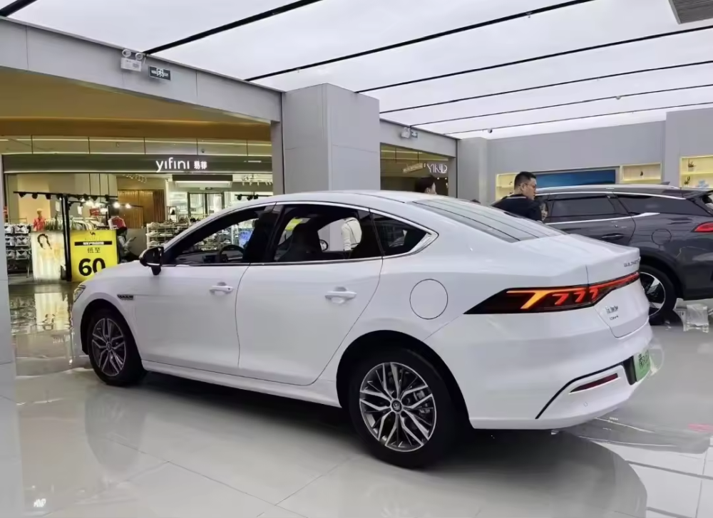 Byd Qin Plus Dmi 55km Used Sedan for Eco-Conscious Urban Drivers
