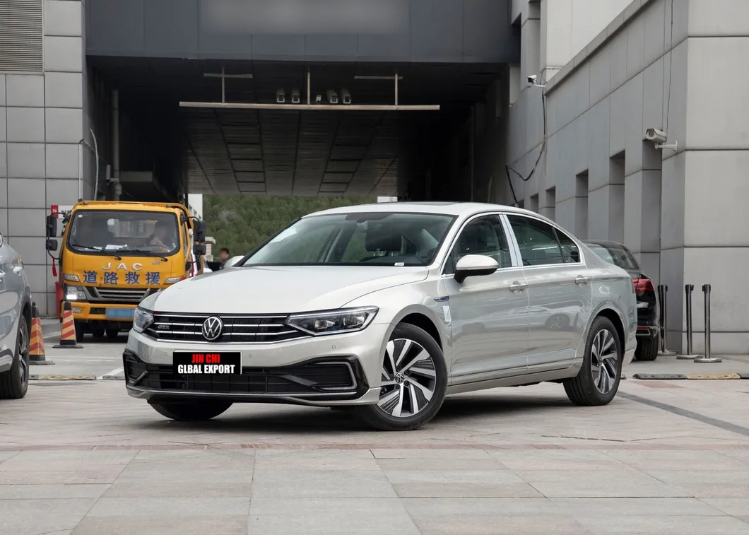 VW Magotan GTE View 7