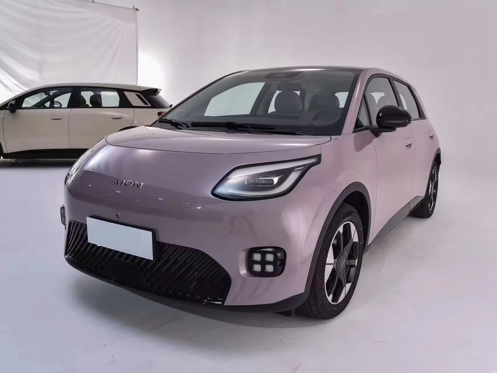 2025 Aion Mini SUV Electric Car Aion Ut EV 5-Seater New Electric Vehicle 420km for Family Used Auto Car