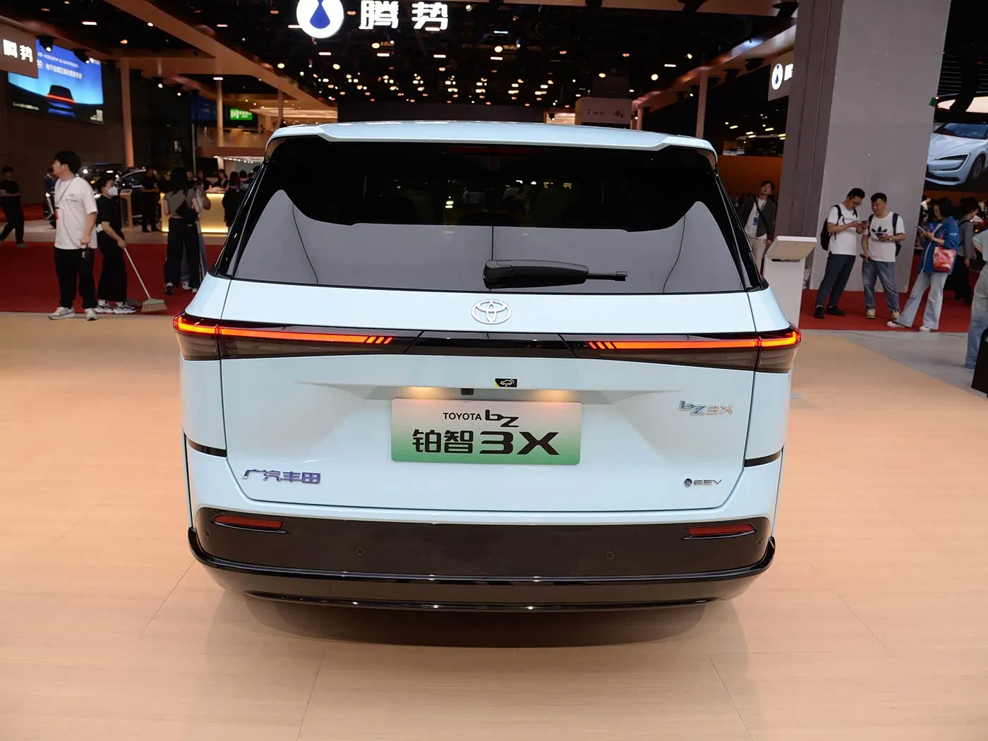 Certified Pre-Owned Toyota RAV4 2022 Awd SUV off-Road Capable Rust-Free Smoke-Free - Chinese Used Car Supplier New Toyota RAV4 2024 2.5L Fwd SUV