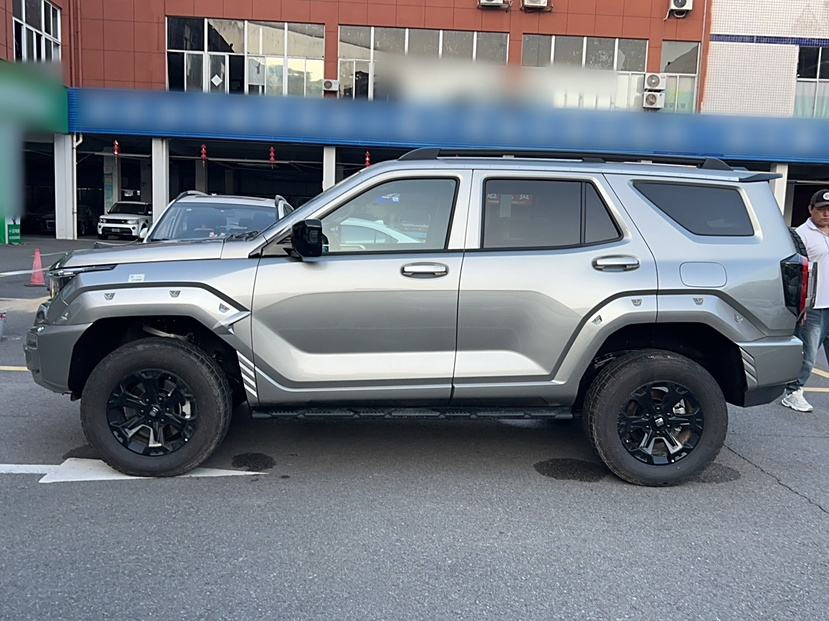 Guazi in Stock Tank 400 Diesel 2.4 SUV Used Car 4WD 5 Seats