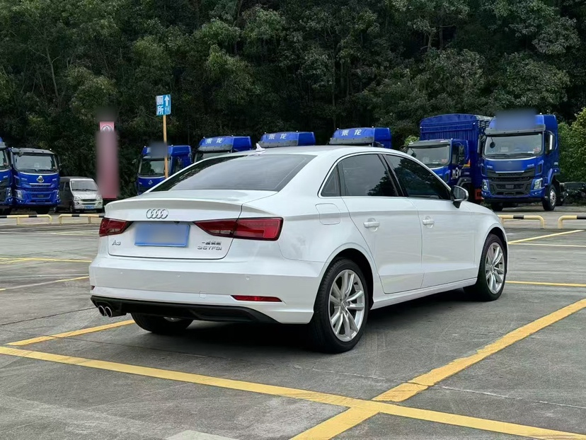 Luxury Used 2021 White Premium Toyo-Ta Sedan with CVT Transmission