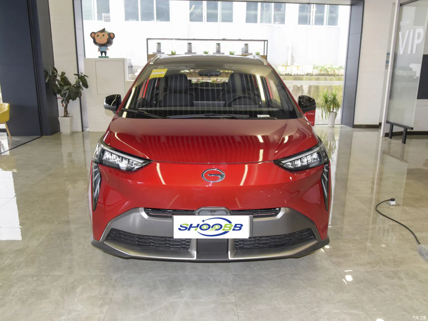 Manufacturer Direct Selling Used Right Hand Steering Car Aion Y New Energy Electric Car with EEC