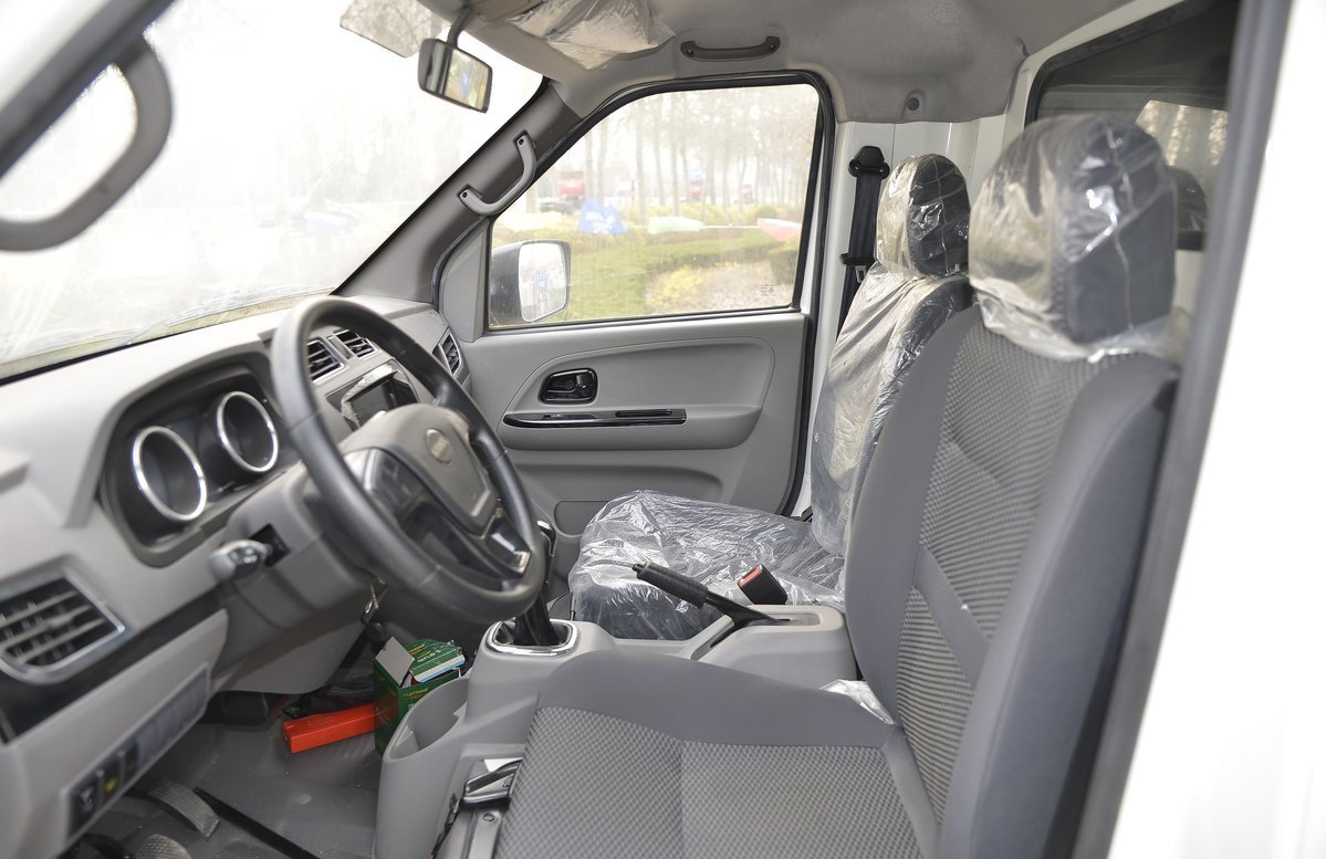 2026 Top Kama Company Auto Car 7-9/11/12/14 Seats Gasoline Vehicle Chinese Cheap Price EV Electric Passenger Used New Small Mini Cars for Sale