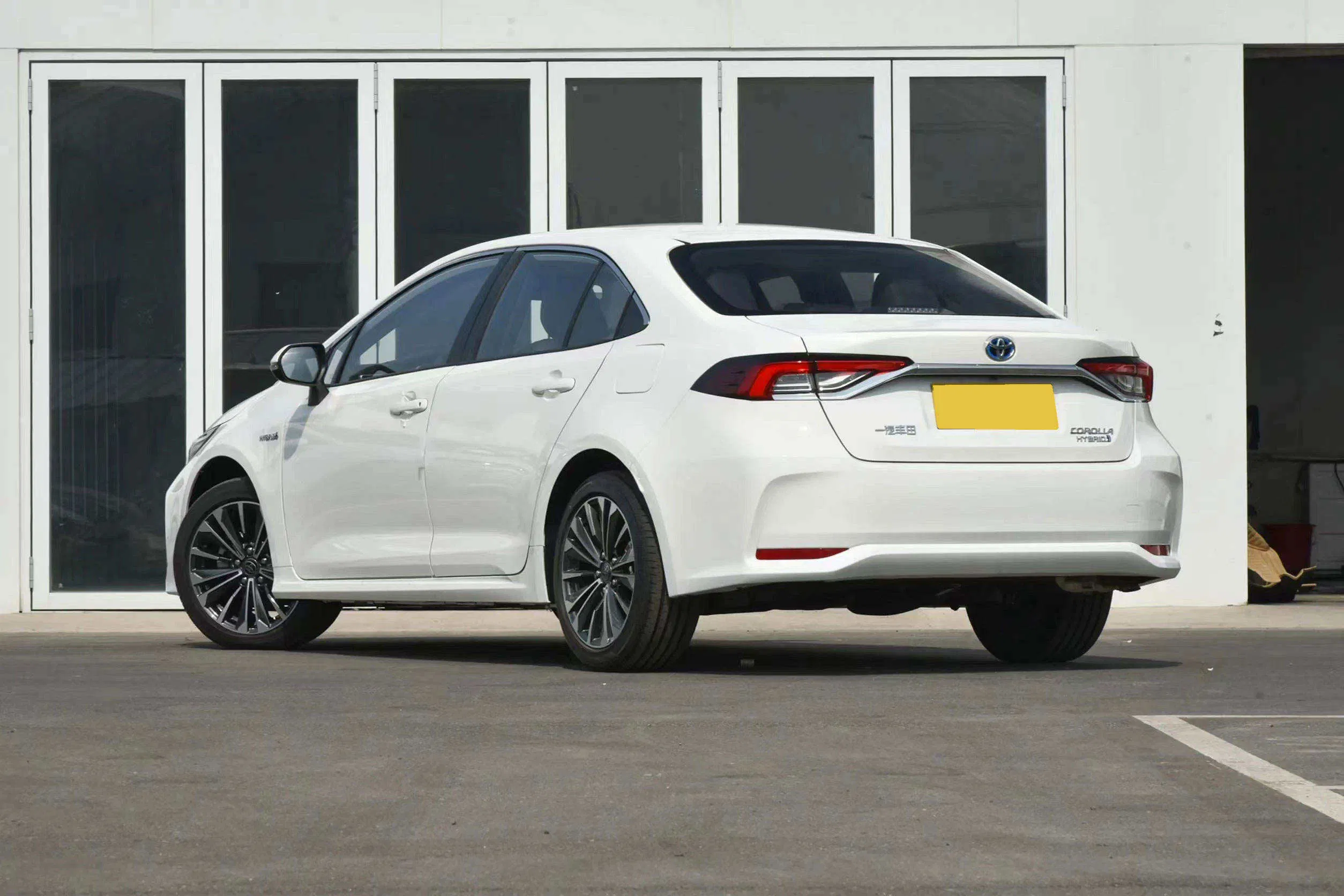 Used Hot Sell Toyota Corolla 2025 New Petrol Cars Toyota Corolla 1.2t Hybrid Cars High Quality Chinese Gasoline Sedan Car in Stock