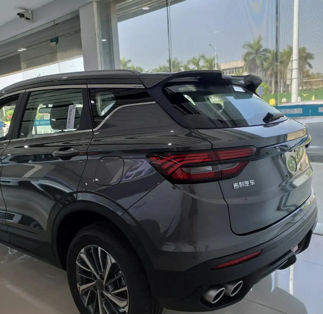 Geely Coolray Side view