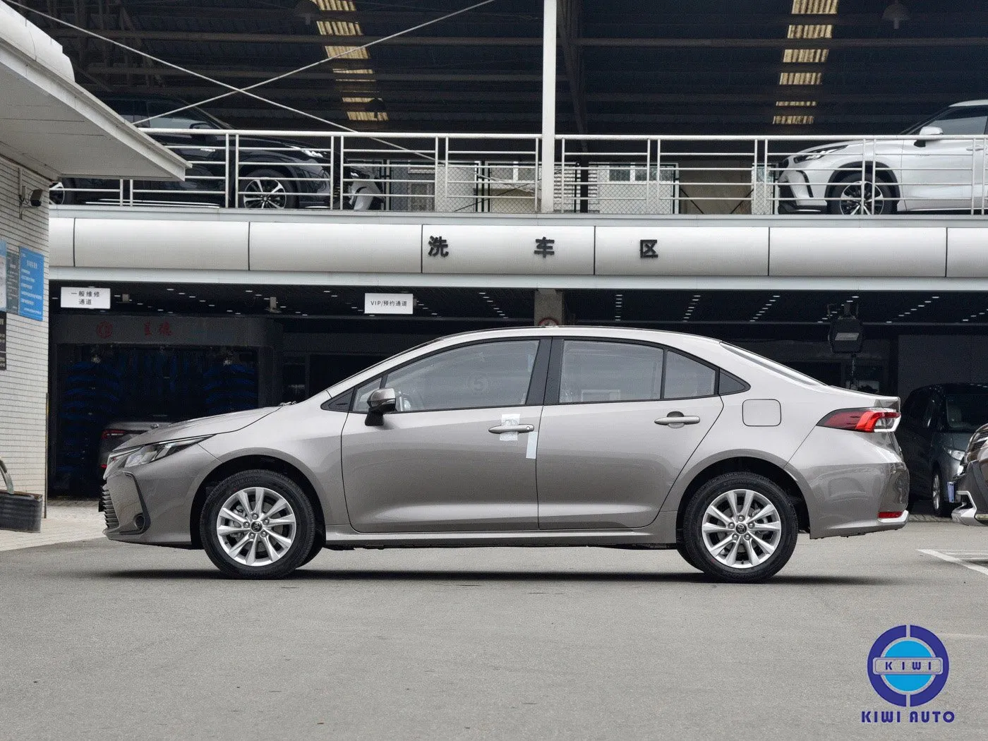 2024 2023 Wholesale Toyota Corolla Left Hand Drive Second Hand Gas Used Car Sedan