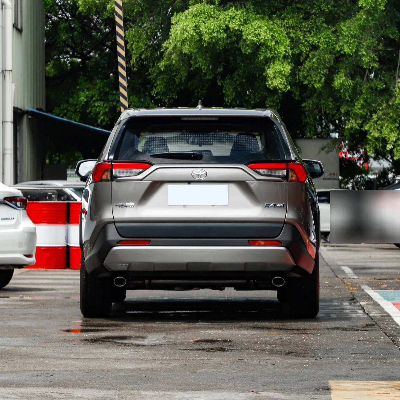 2024 Toyta RAV4 New Gasoline 5-Door 5-Seater SUV Petrol Vehicle Used Car Factory Price