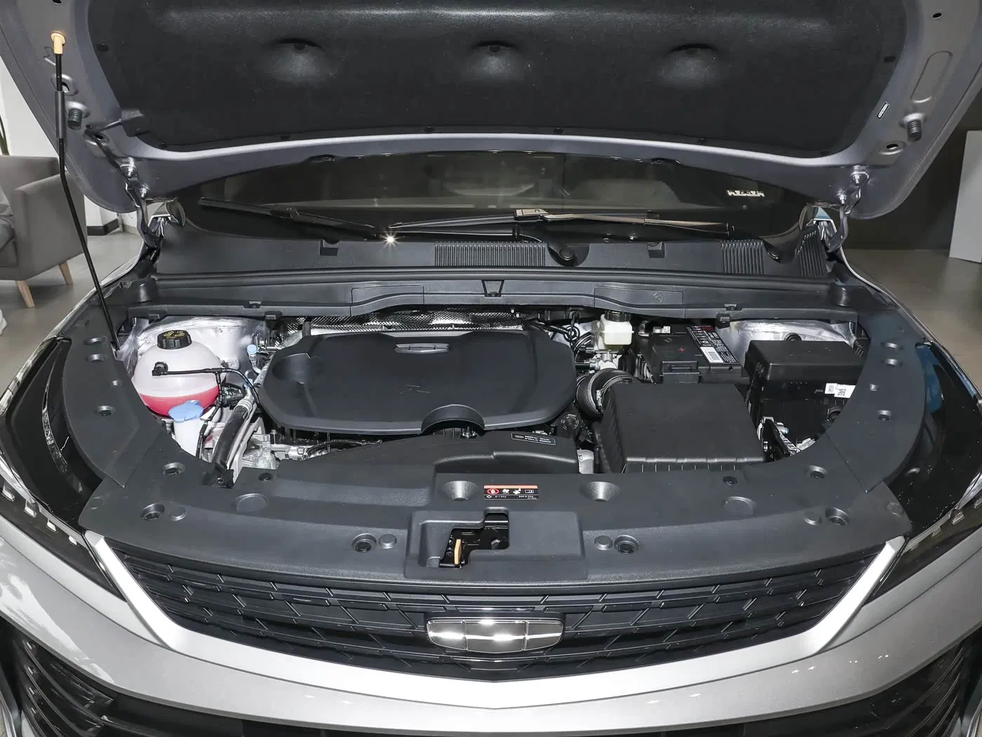 Geely Coolray Feature