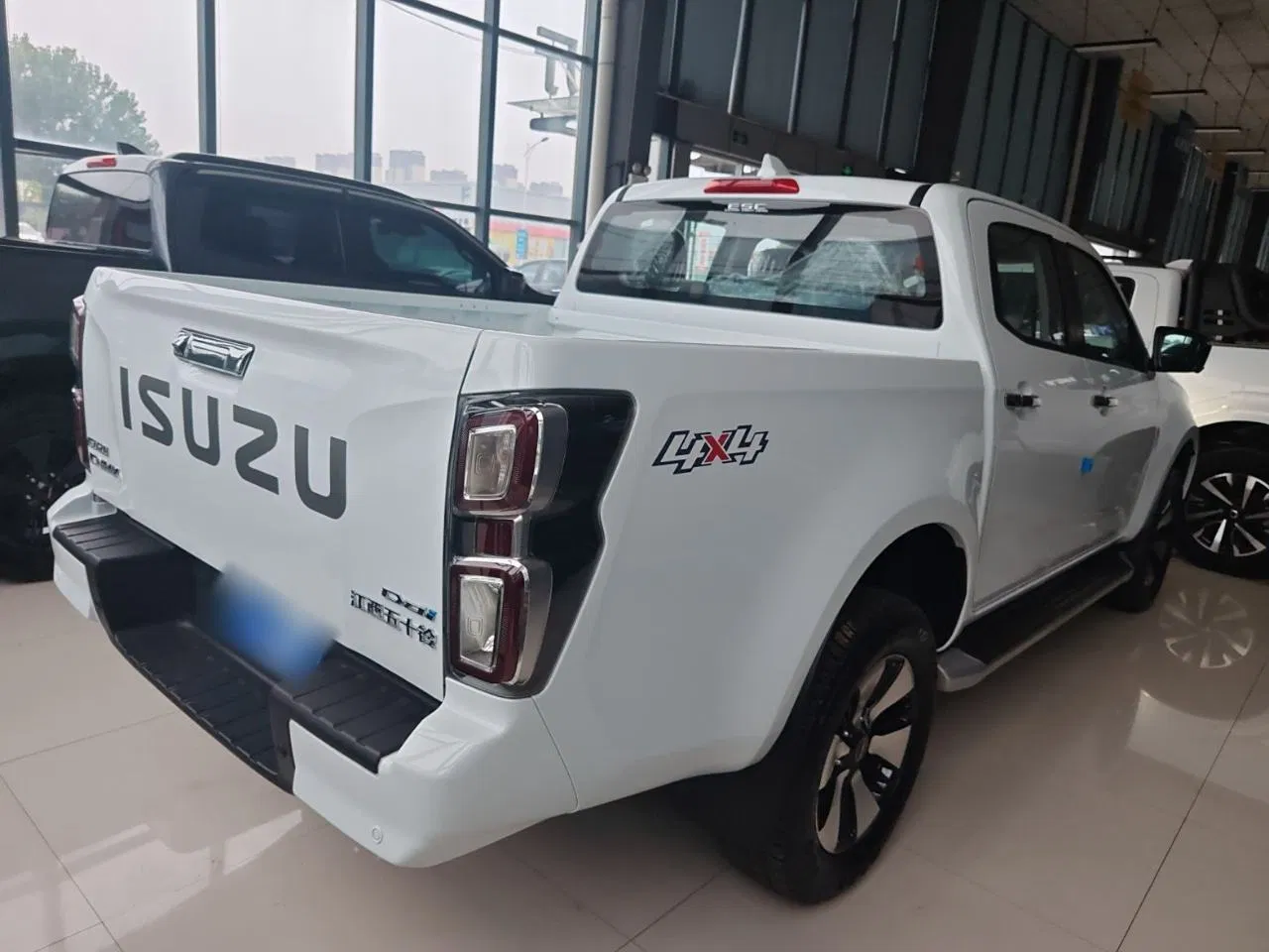 Guazi Ready for Export Isu Zu D-Max Diesel 1.9 Plckup Used Car 4WD 5 Seats
