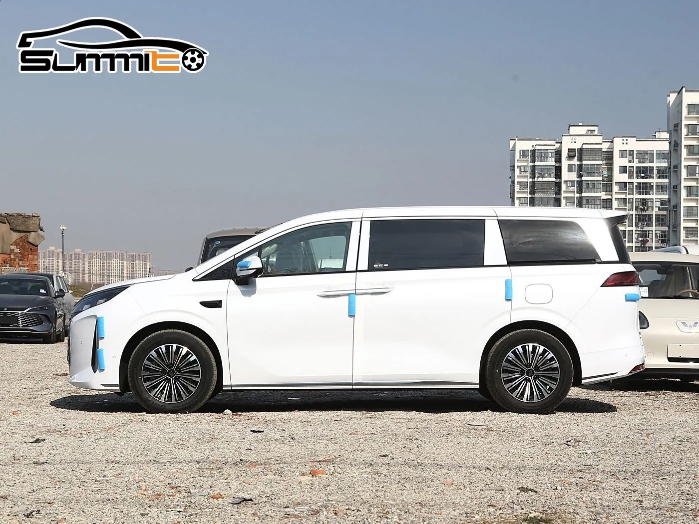 2025 Hot Sale Luxury Byd Xia 5-Door 7-Seat MPV Plug-in Hybrid Electric Vehicle for Adult Family with Outdoors Used EV Car