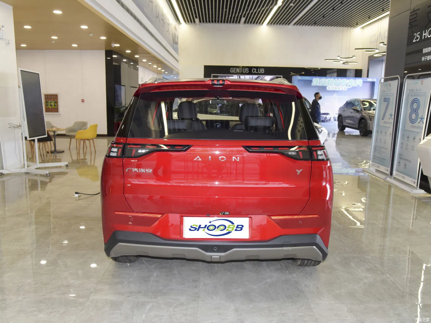 Manufacturer Direct Selling Used Right Hand Steering Car Aion Y New Energy Electric Car with EEC