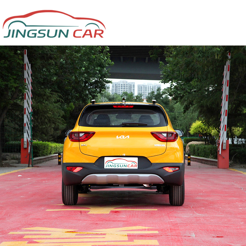 KIA Kx1 Well Received 5 Door 5 Seater SUV Electronic Parking Multimedia System Used Car for Sale