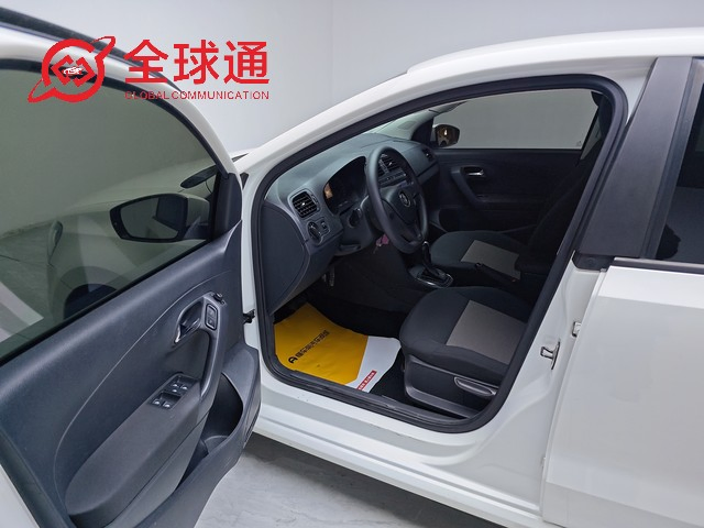 Used Polo: Auto Hatchback (Pristine) Perfect for New Drivers