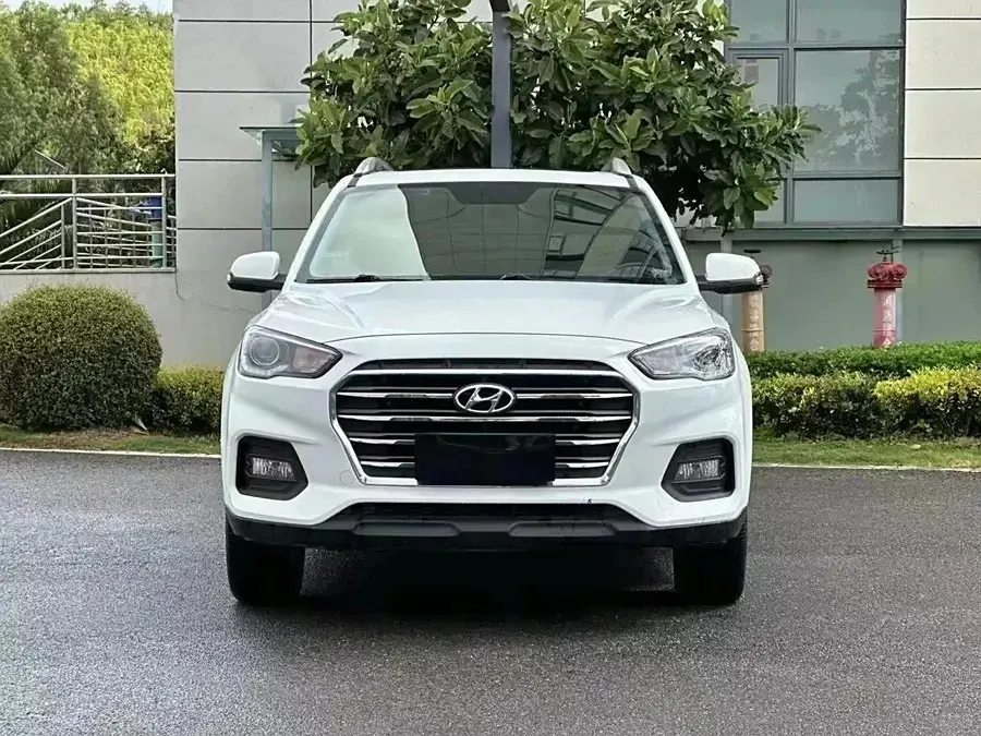 Hyundai IX35 Side