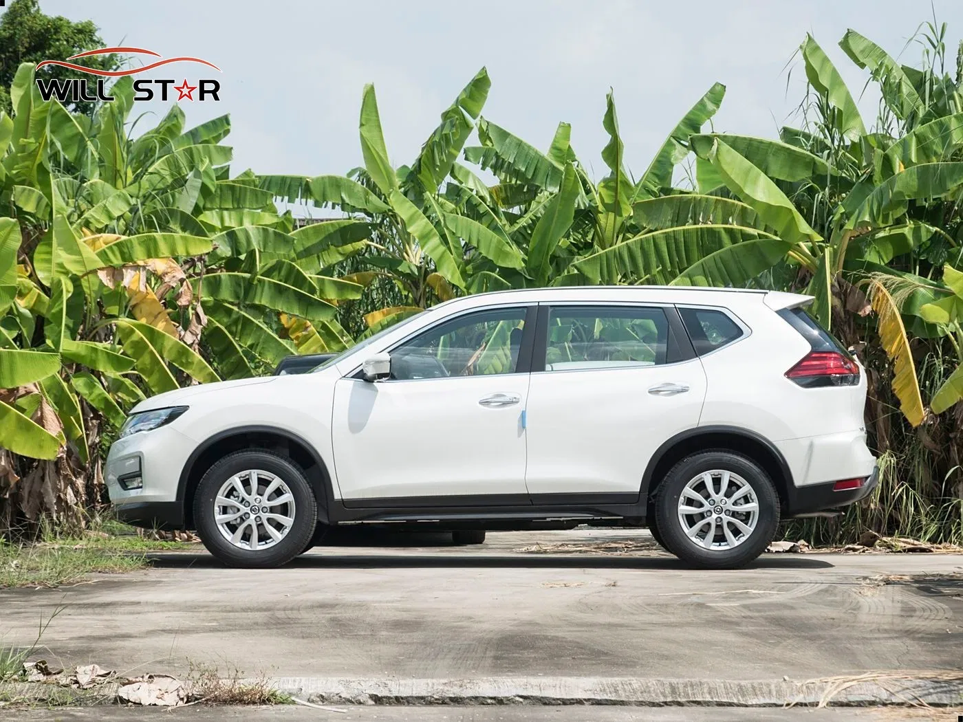 2025 New and Used Nissan X-Trail Conventional Fuel Vehicles Gasoline Car Family Car off Road 4 Door 5 Seat SUV Vehicle