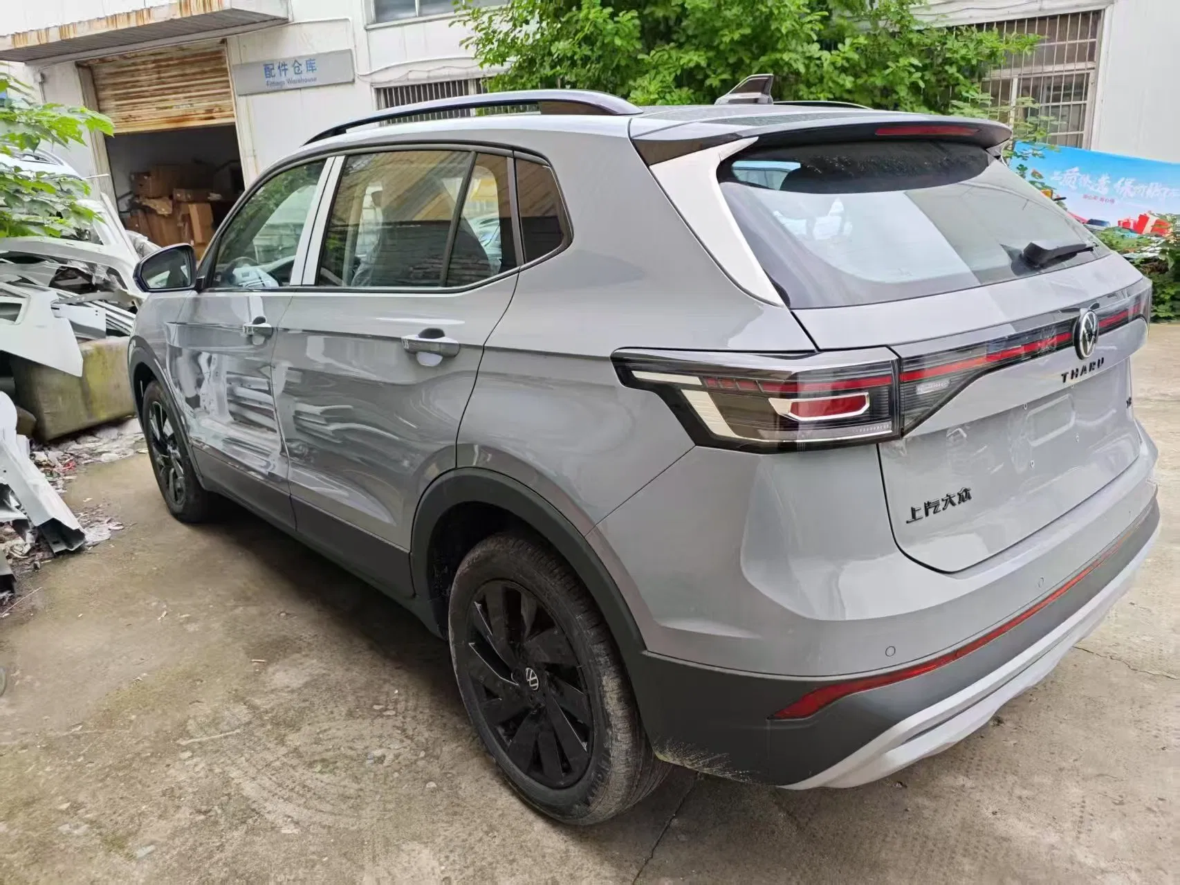 Fuel-Powered Vehicle Five Seats for Five People Compact SUV Used Car Zero- Mileage New Car Best Value for Money 2025 Tharu New 300tsi 1.5t