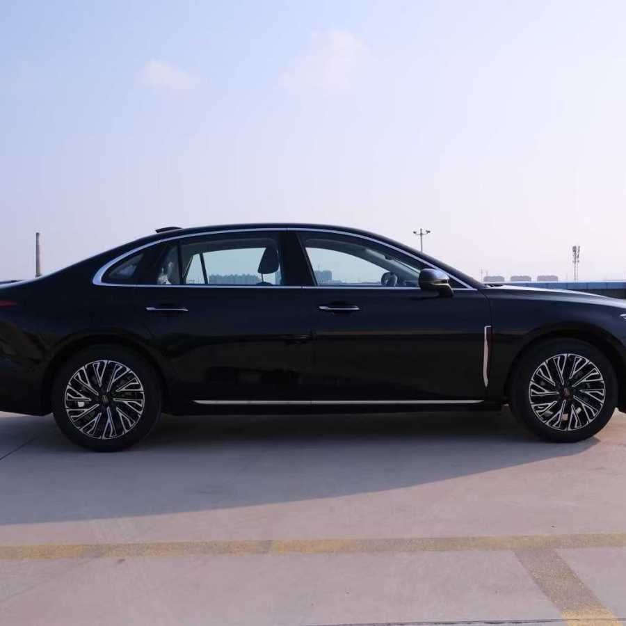 Hongqi H5 Chinese Hybrid Electric Car, Used Gasoline, Spacious, Hot-Selling, High-Quality, Long-Range, Used Gasoline, Spacious Family Electric Car