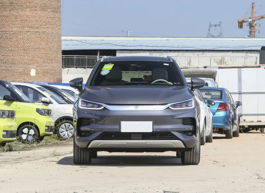 Byd Tang EV Side