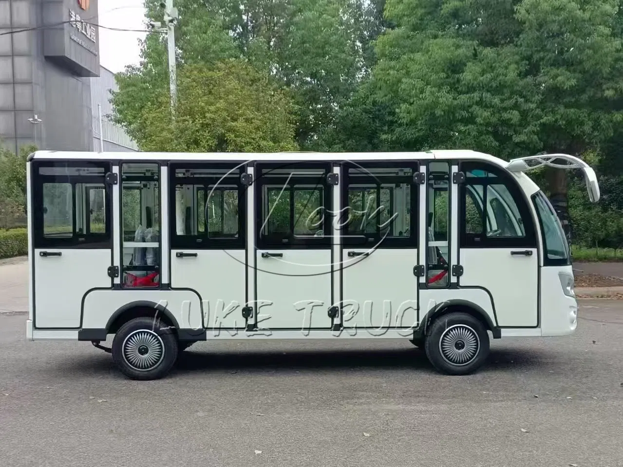 Hot Sale 8-12-Seater Electric Patrol Vintage Car Scenic Park Sightseeing Bus &amp; Car on Discount