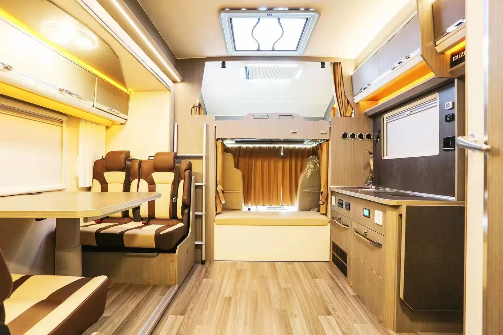 Pru Used Low-Priced Camping Rvs, Multi-Functional Camping Vehicles, off-Road Travel Vehicles