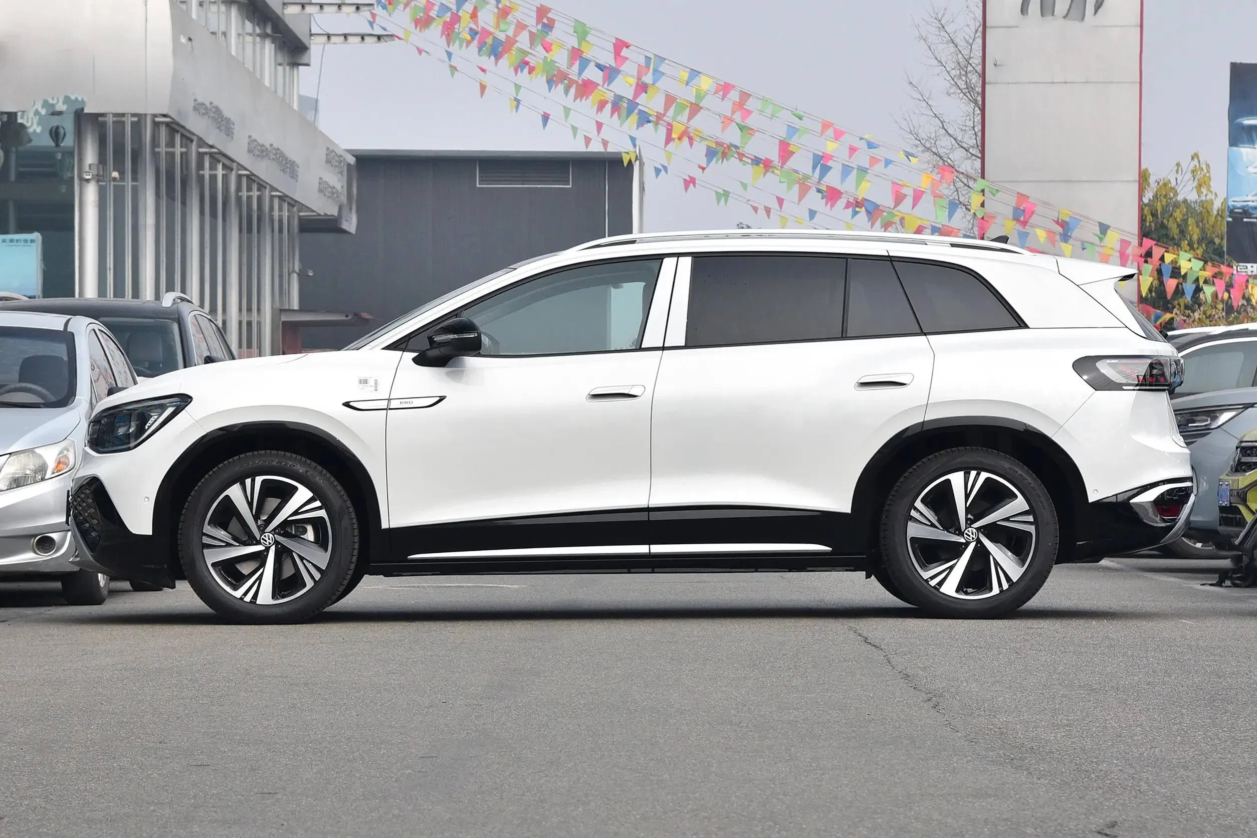 Certified Pre-Owned 2023 VW ID. 6 X Long Range, Awd Option &amp; Iq. Drive Tech Electric Suvs with 442-601km Cltc Range Hand Car SUV
