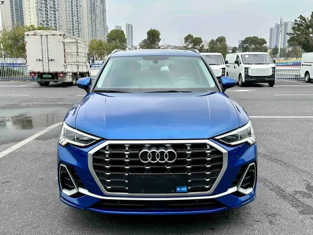 Audi Q3 Front