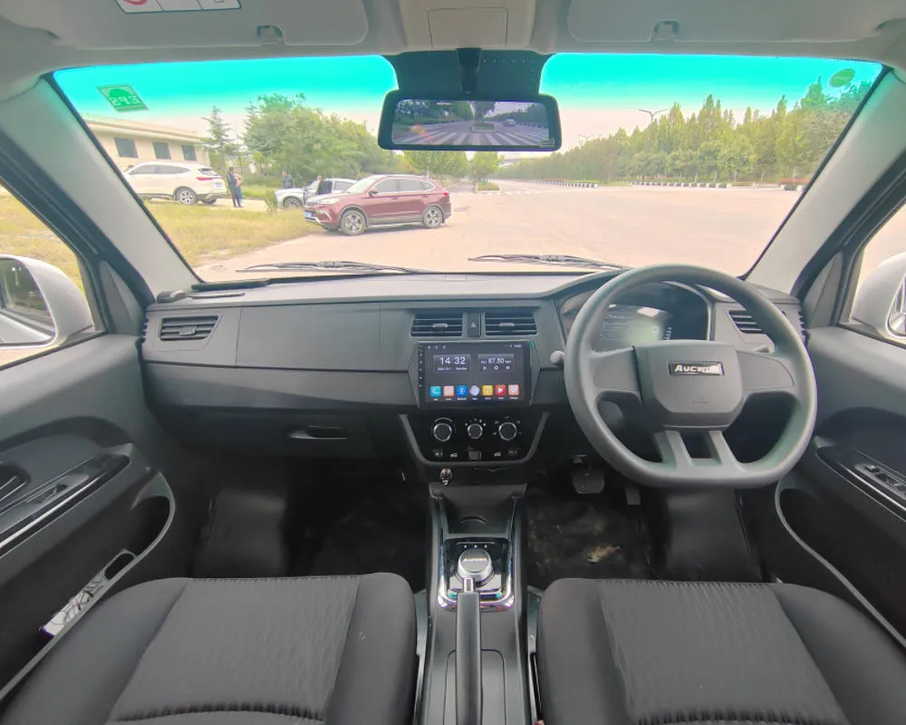 Electric Minivan Details