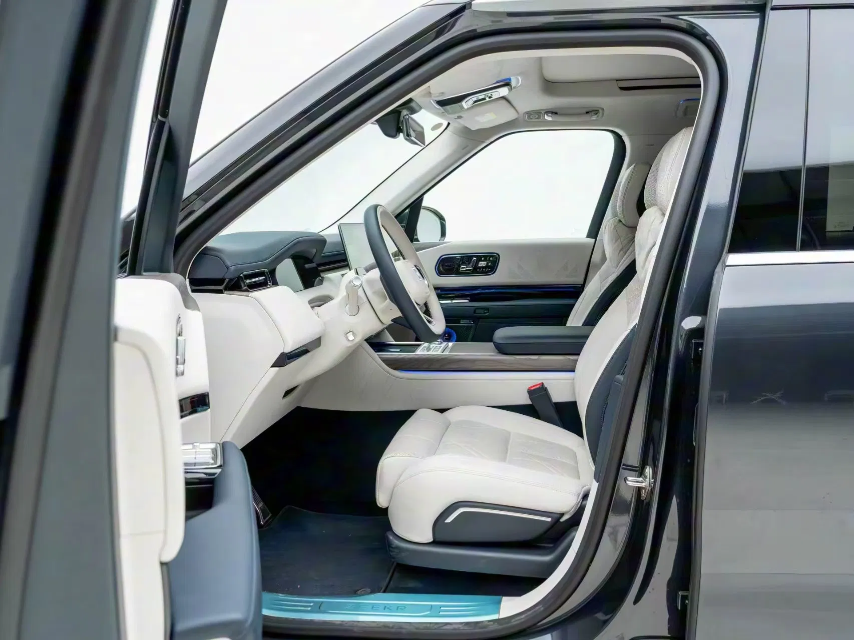 Zeekr 9X Auto Long Endurance 5-Door 6-Seater New Energy Vehicle Multimedia System Used Hybrid SUV