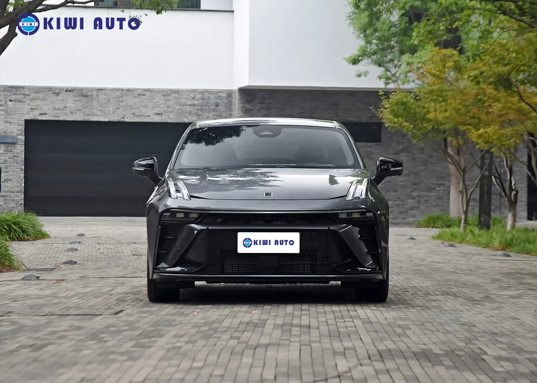 Lynk&Co 03 Side View