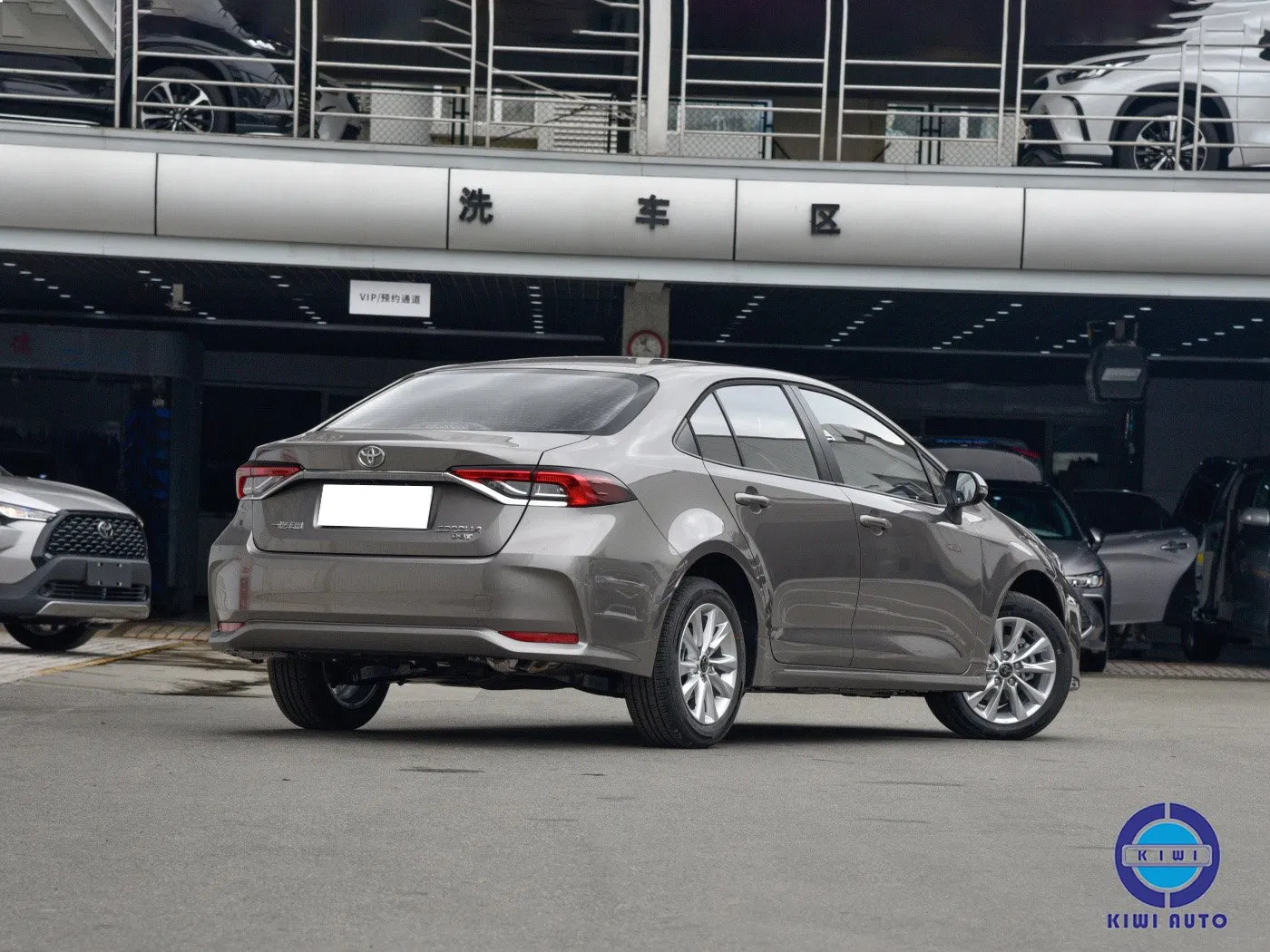 2024 2023 Wholesale Toyota Corolla Left Hand Drive Second Hand Gas Used Car Sedan