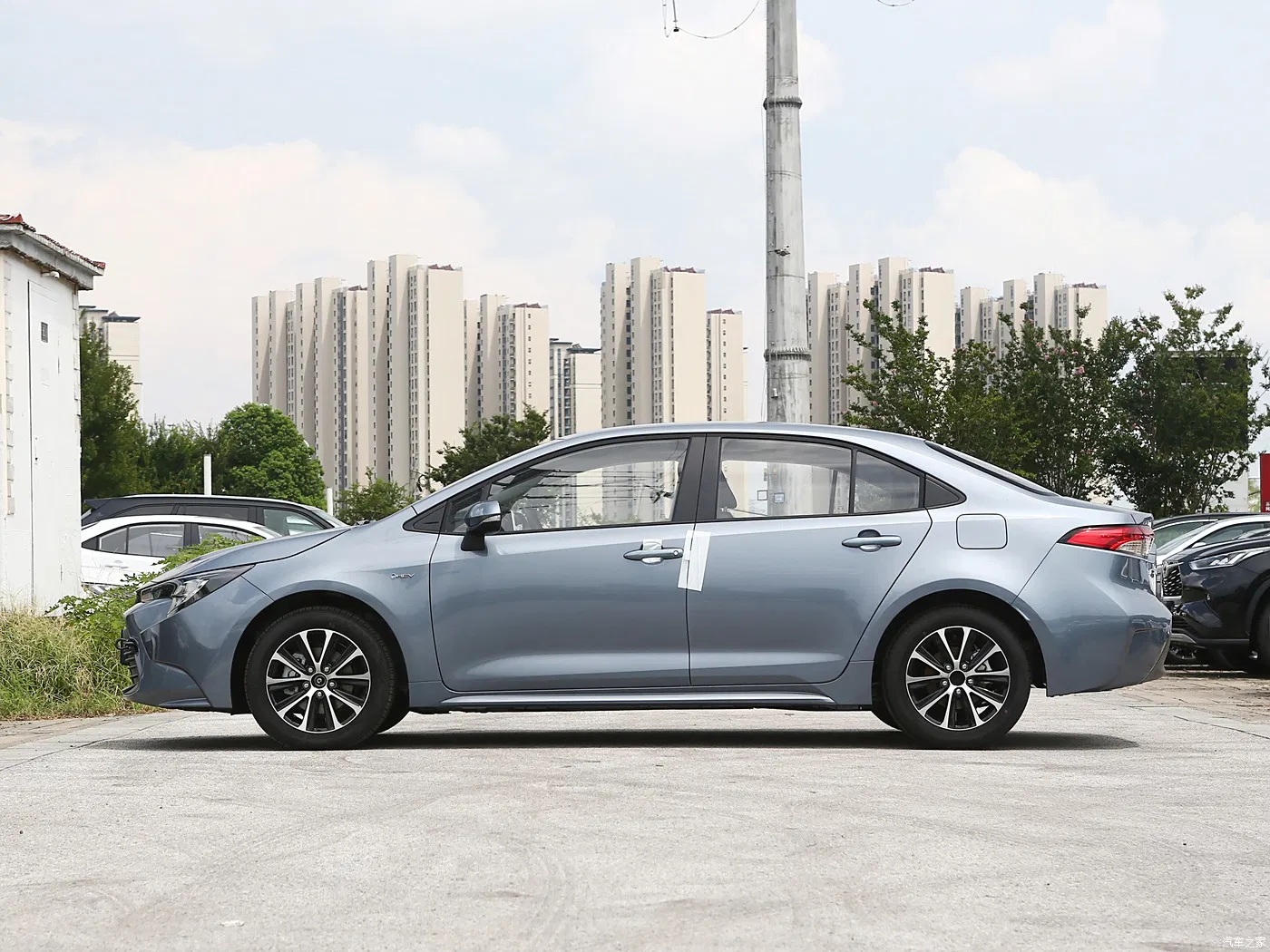 Factory Price Toyota Levin Hybrid Sport Hybrid New Car Used Car