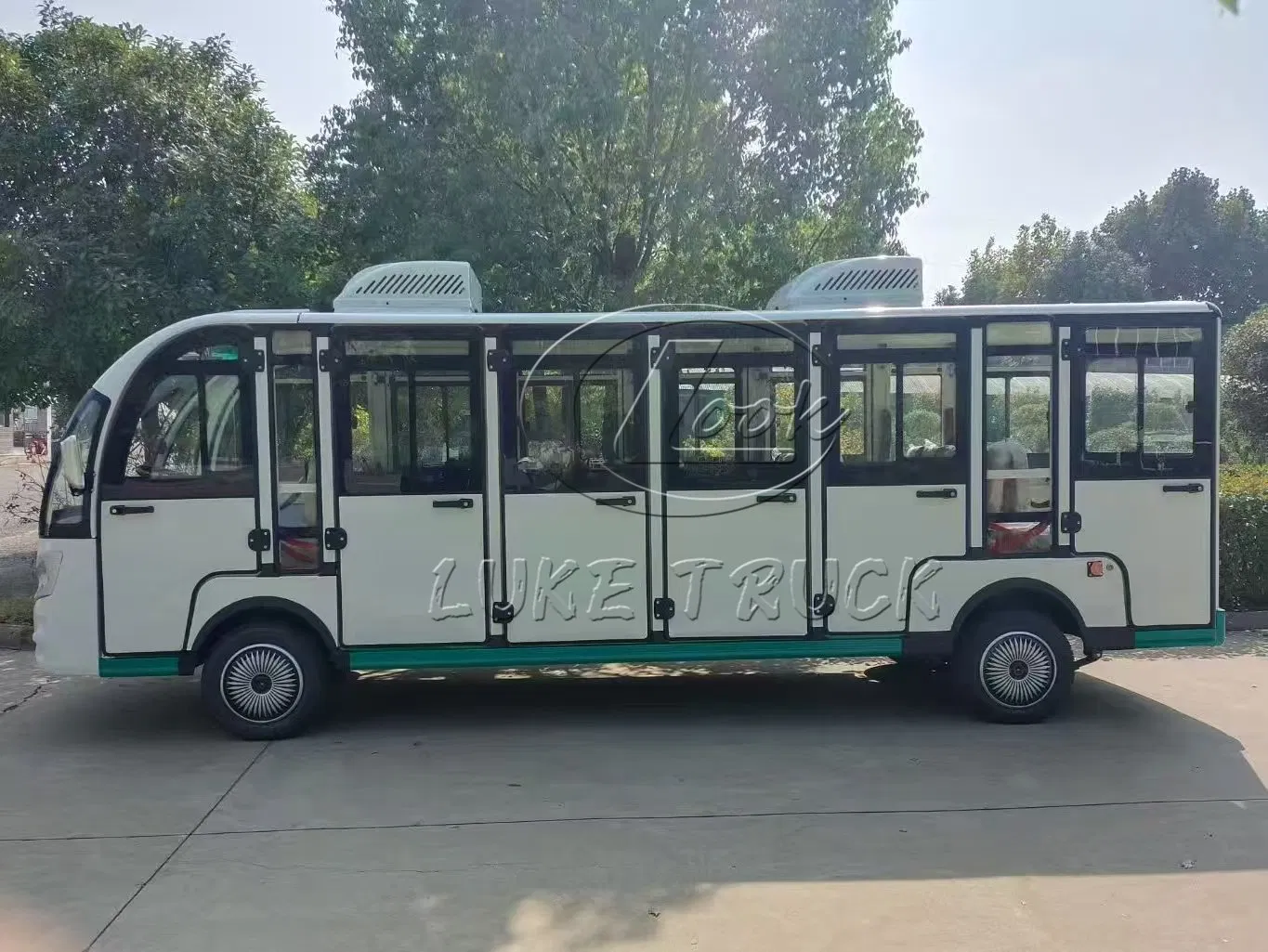 Hot Sale 8-12-Seater Electric Patrol Vintage Car Scenic Park Sightseeing Bus &amp; Car on Discount
