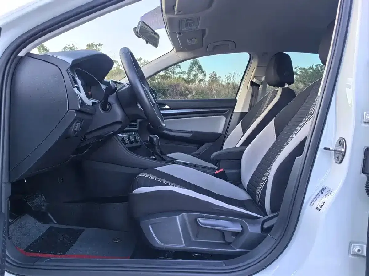 Used VW Bora Petrol Sedan 1.2t 2023 in Good Condition