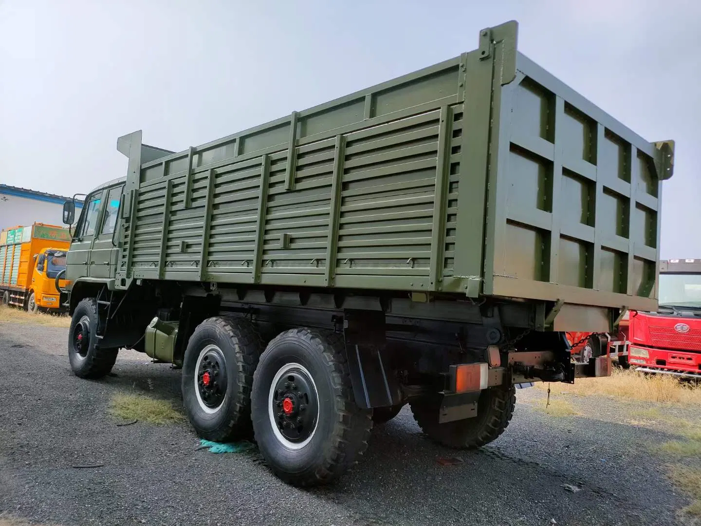 Used All Wheel Drive 6X6 Dongfeng off Road Vehicle 6wd Desert Vehicle