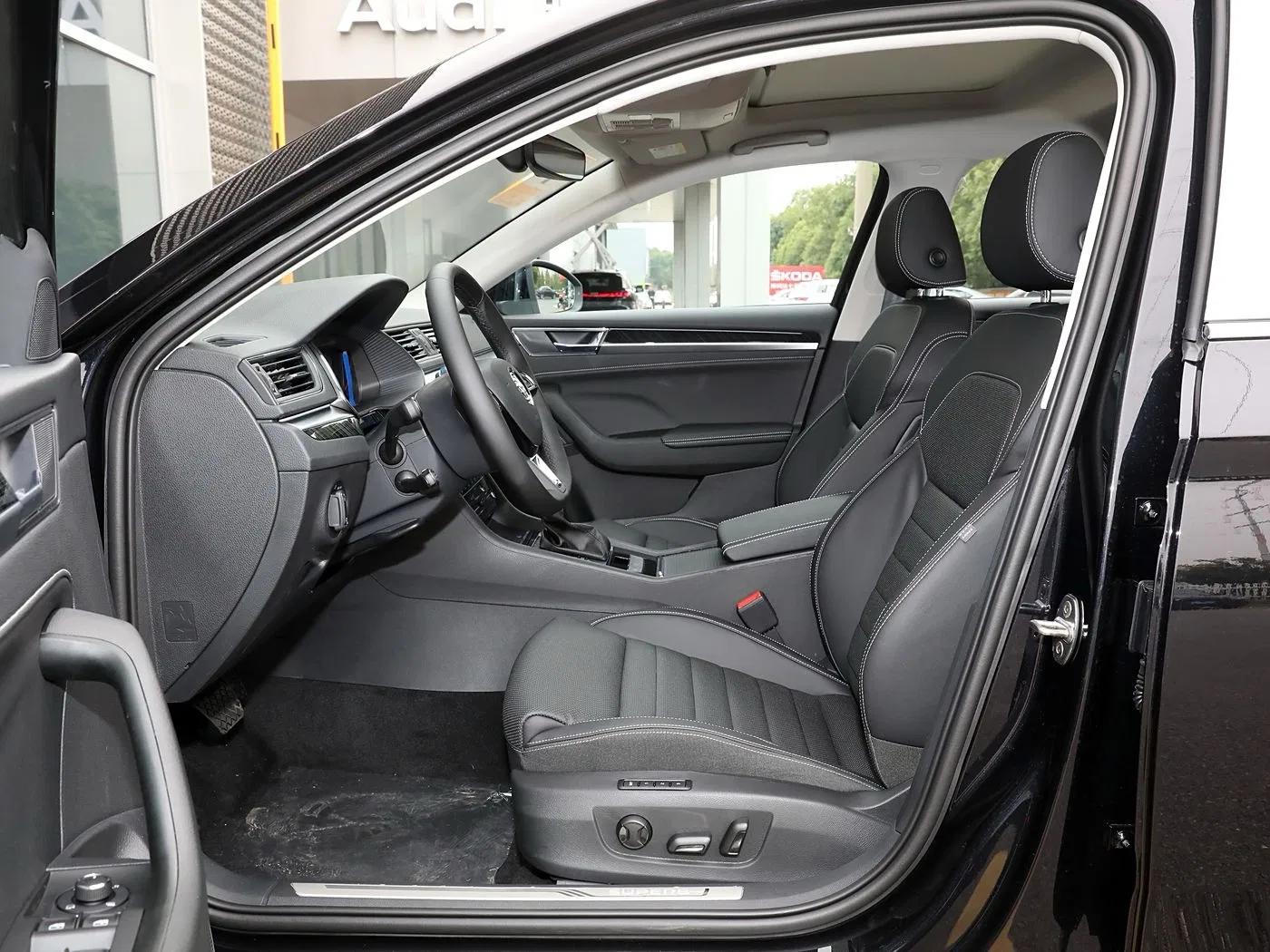 Affordable Hatchback for Families - Spacious Middle-Sized Option