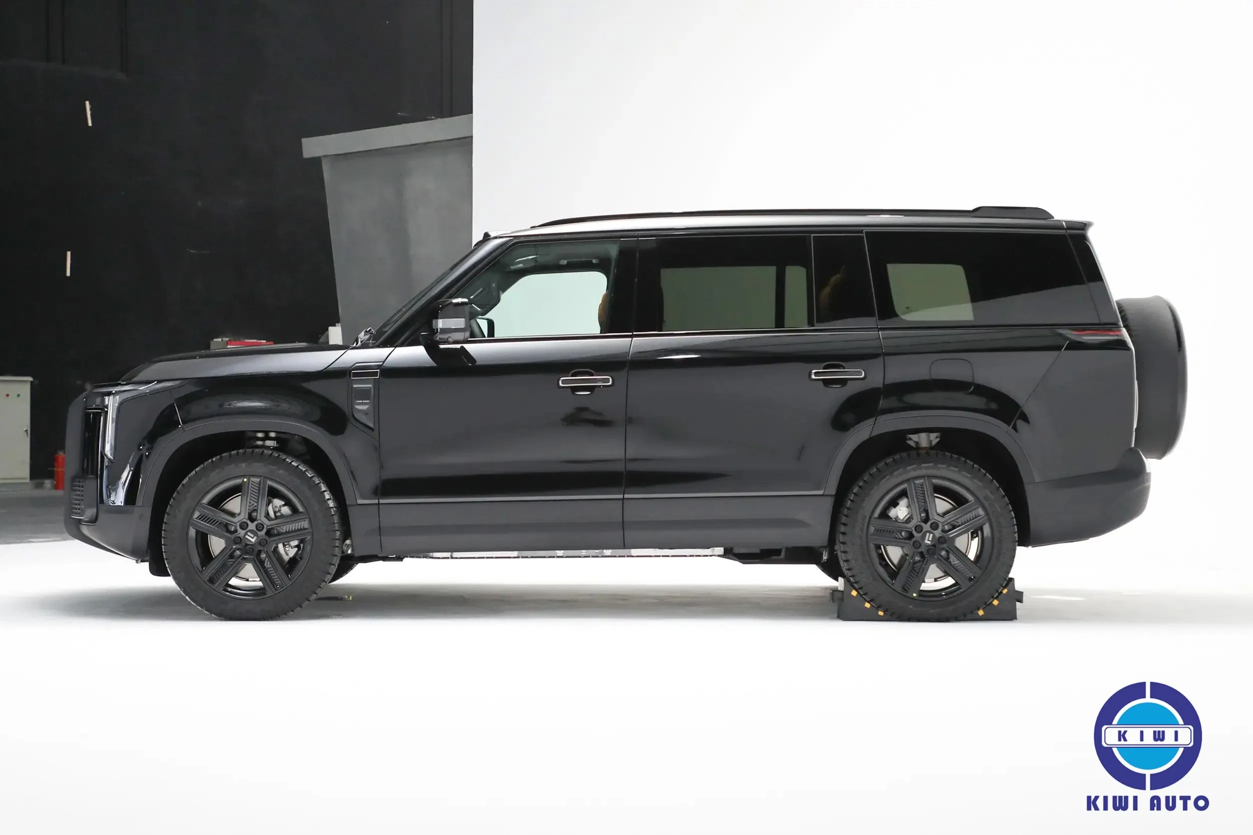 2025 Rox Polestones 01 Hybrid EV SUV Car 7 Seat Used/New Extended Range Electric Vehicle Jishi Roxnotor 01