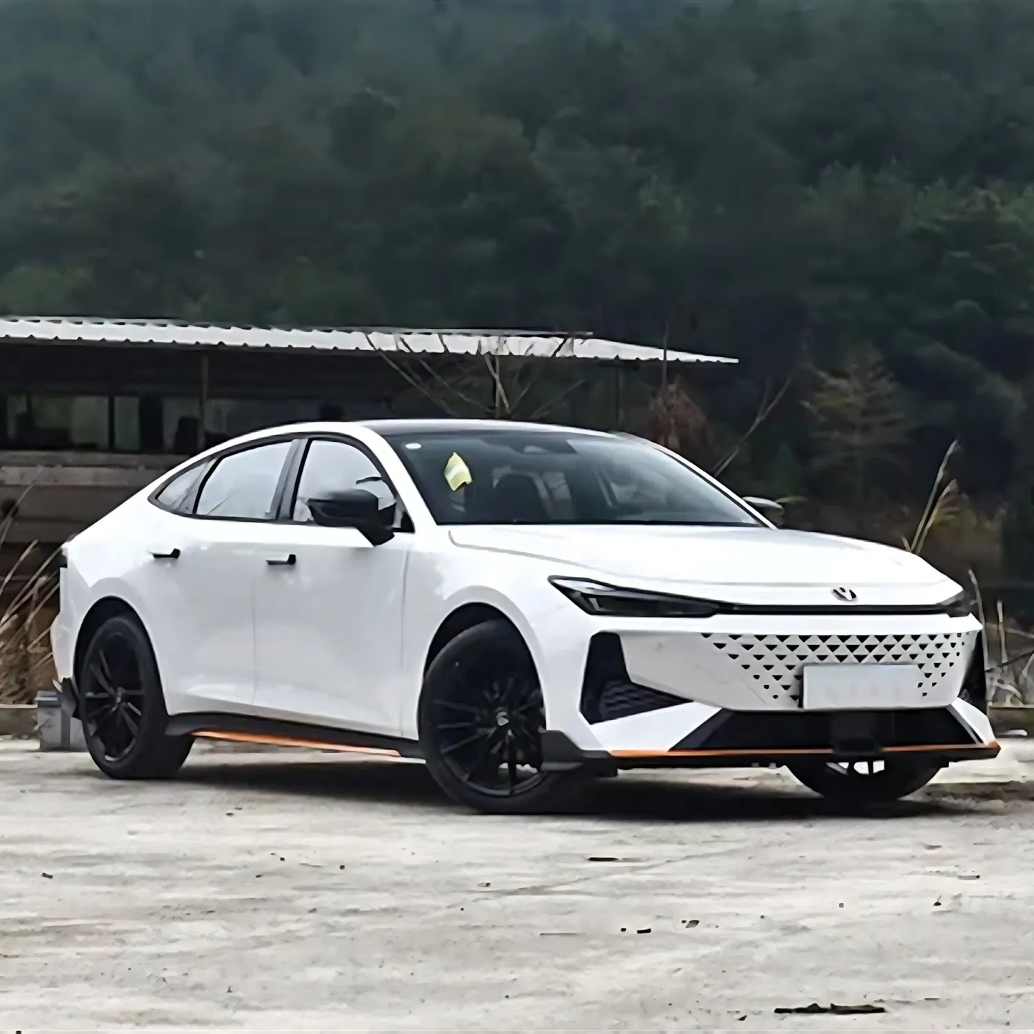 Brand New Changan Uni-V Sport Car 1.5t 2.0t Fuel Hatchback/Sedan Automatic Leather Metal 5 Economical Gasoline Engine New Used Car