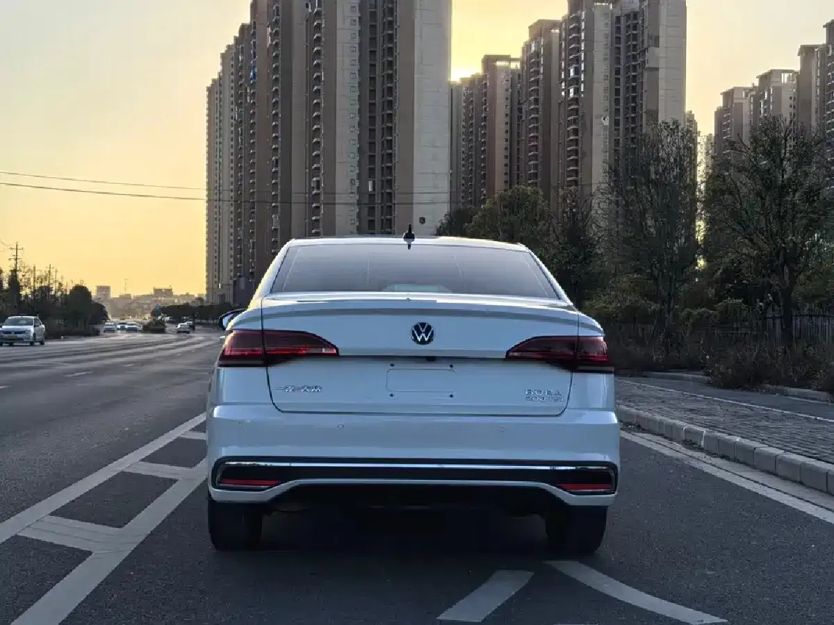 Used VW Bora Details