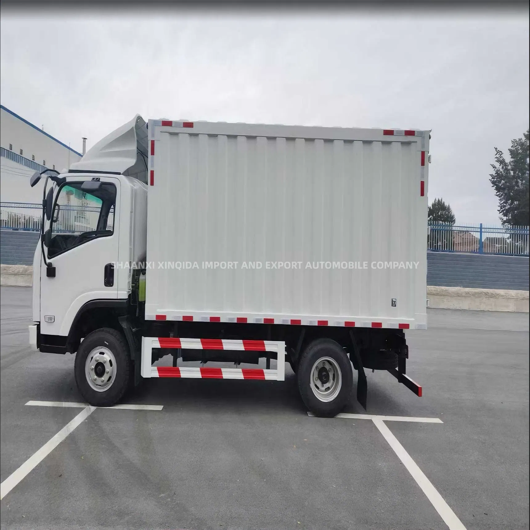 Closed Box New Used E9 Light Cargo Light Duty 4X2 230HP 240HP Van Lorry Euro2 Euro5 Transport Tipper Special Pickup Diesel Truck