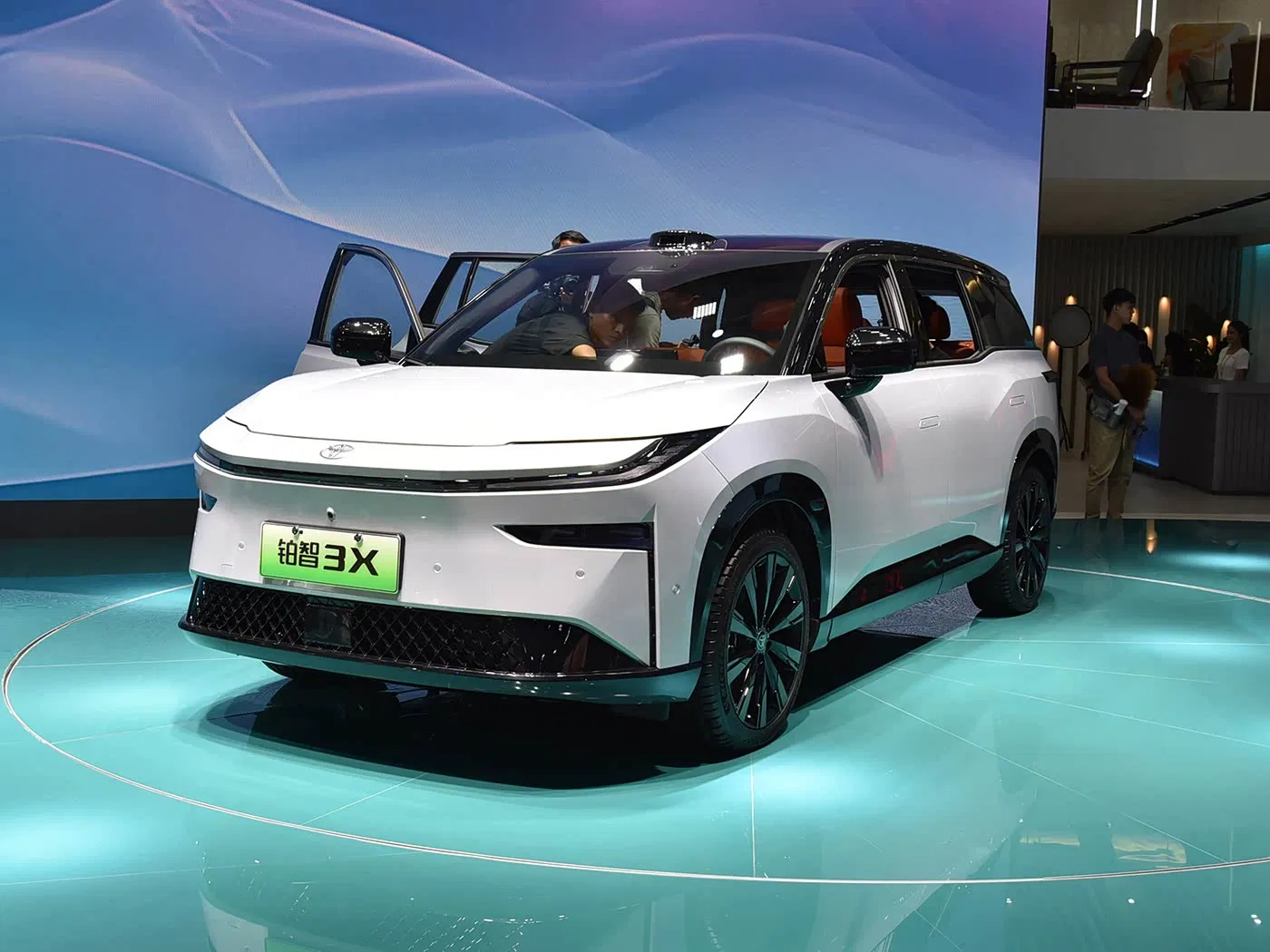 Certified Pre-Owned Toyota RAV4 2022 Awd SUV off-Road Capable Rust-Free Smoke-Free - Chinese Used Car Supplier New Toyota RAV4 2024 2.5L Fwd SUV