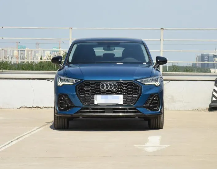 Audi Q3 Sportback Photo