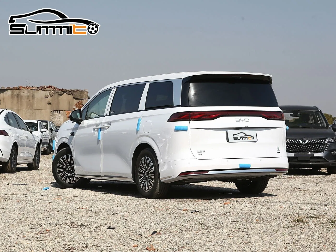 2025 Hot Sale Luxury Byd Xia 5-Door 7-Seat MPV Plug-in Hybrid Electric Vehicle for Adult Family with Outdoors Used EV Car