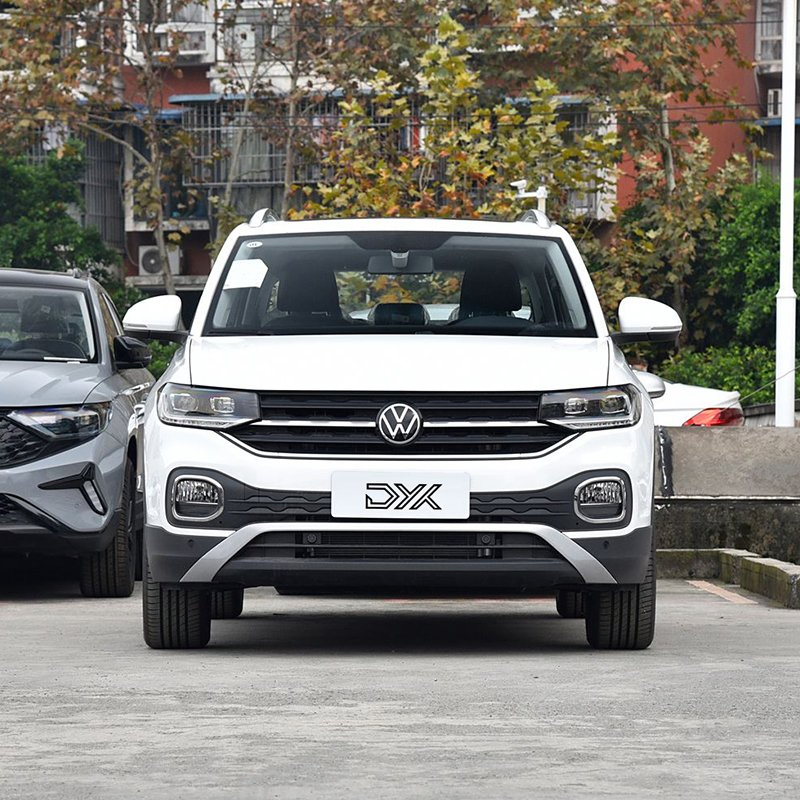 Cheap Used Compact SUV 2023 VW Tacqua Gasoline Car Smartlink 5.6L Fuel Economy 0-100km/H 10.6s 5-Seater for Family Use